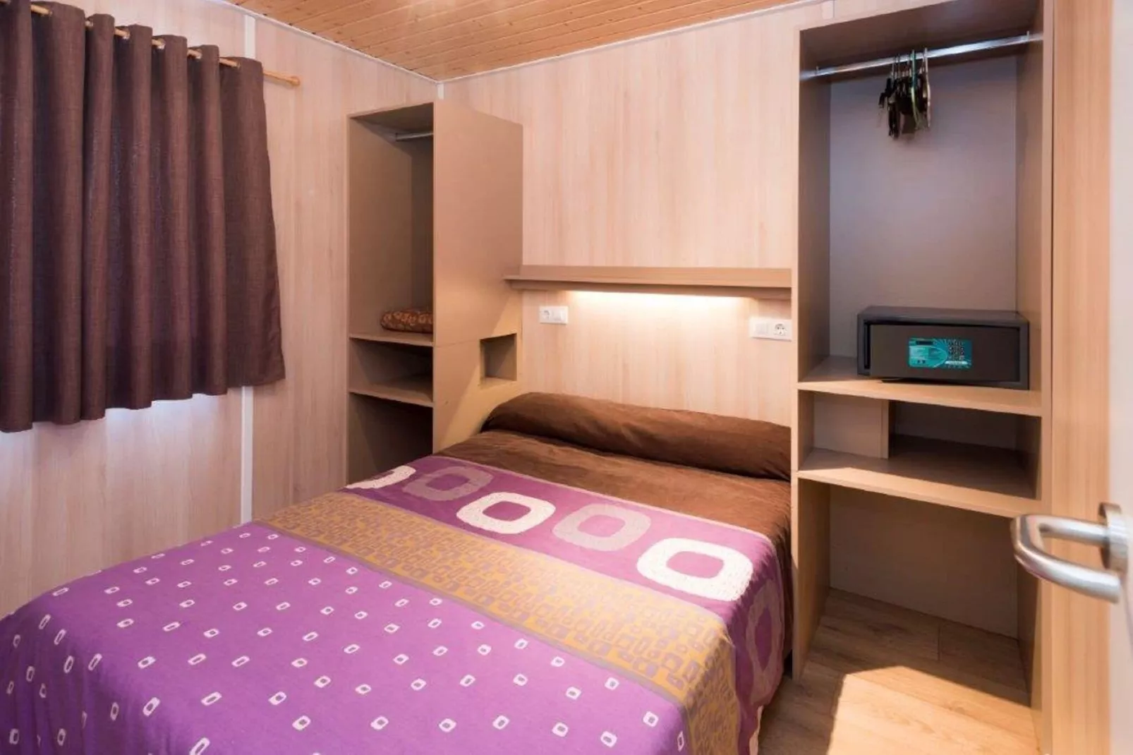Camping Solmar - XALET CONFORT-Bedroom