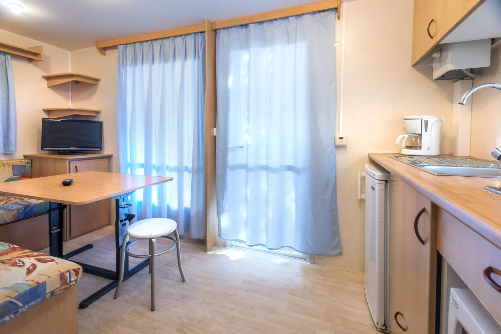 Camping Solmar - COTTAGE B-Kitchen
