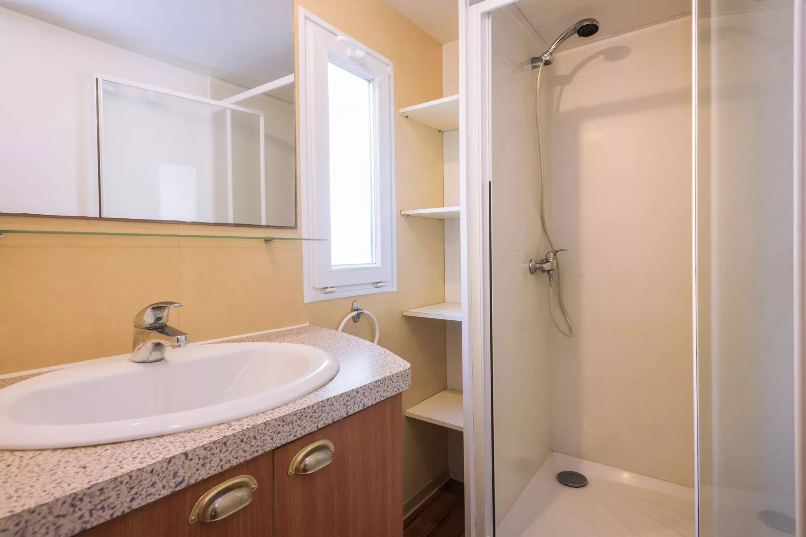 Camping Solmar - COTTAGE B-Bathroom