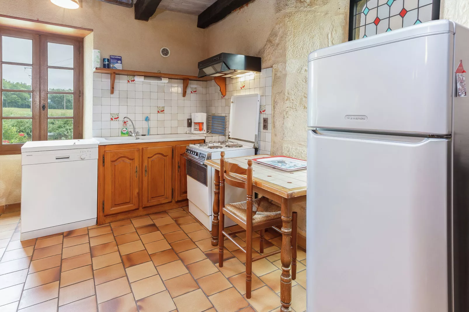 Maison de vacances Besse Le Moulinal Bas-Kitchen