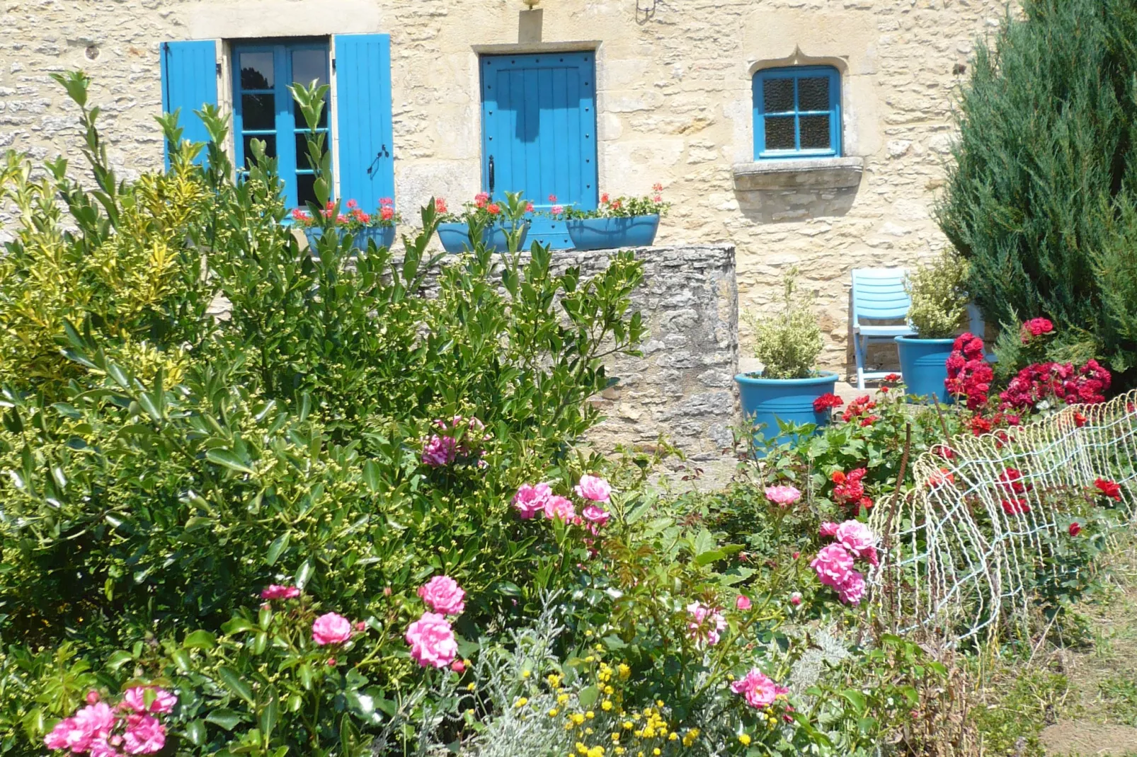 Maison de vacances Besse Le Moulinal Bas-Terrace balcony