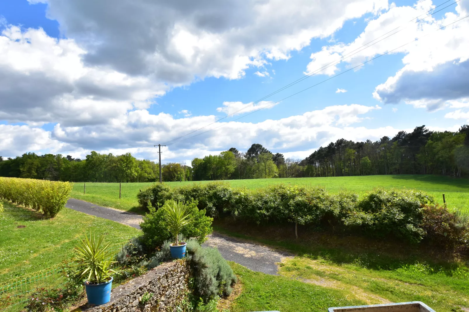 Maison de vacances Besse Le Moulinal Bas-View summer