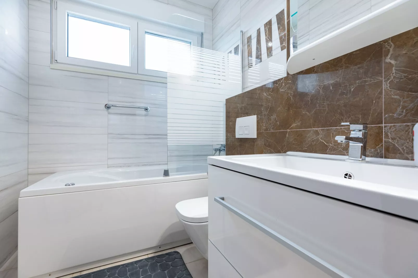 Apartment Bacvice-Badezimmer