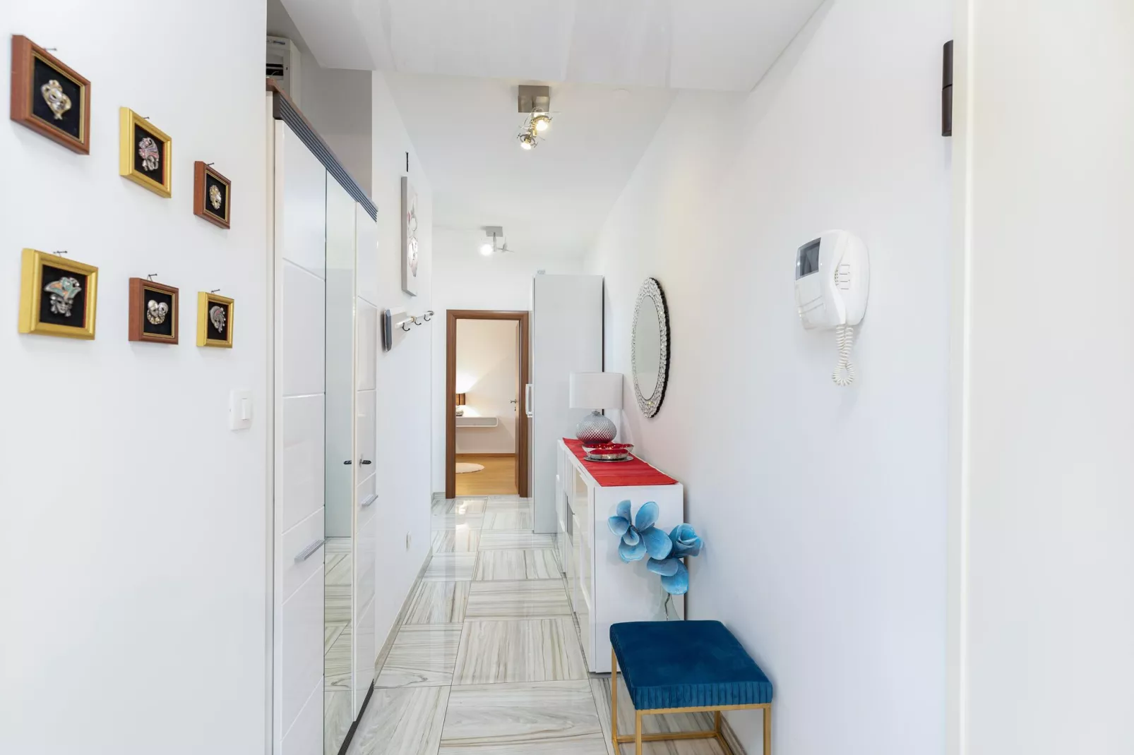 Apartment Bacvice-Ambiente