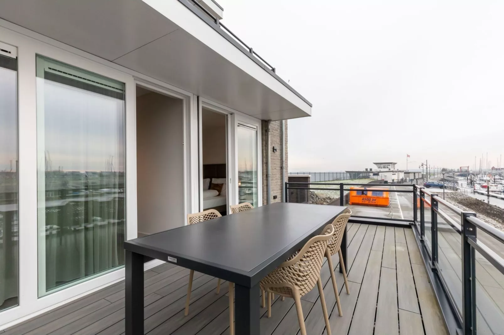 Havenweg 8-14-Terrace balcony