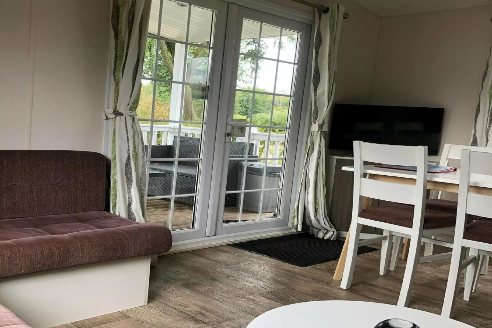 Recreatiepark Duinhoeve 11-Living room