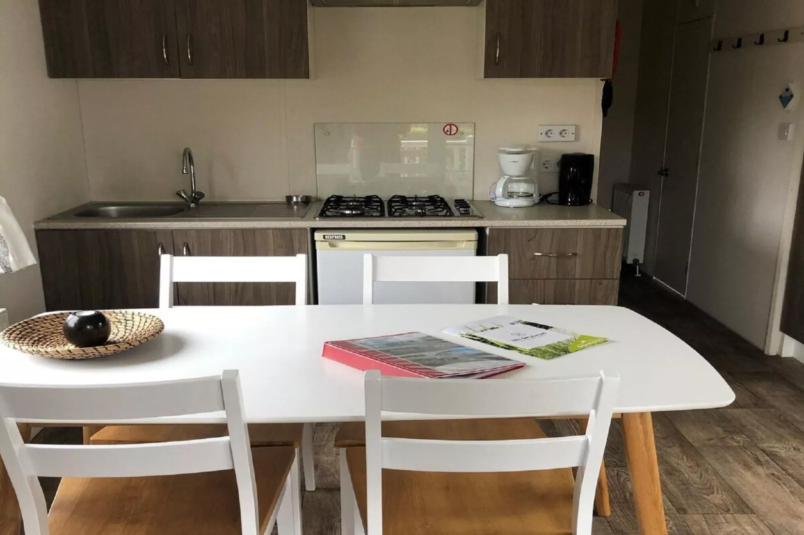 Recreatiepark Duinhoeve 11-Kitchen