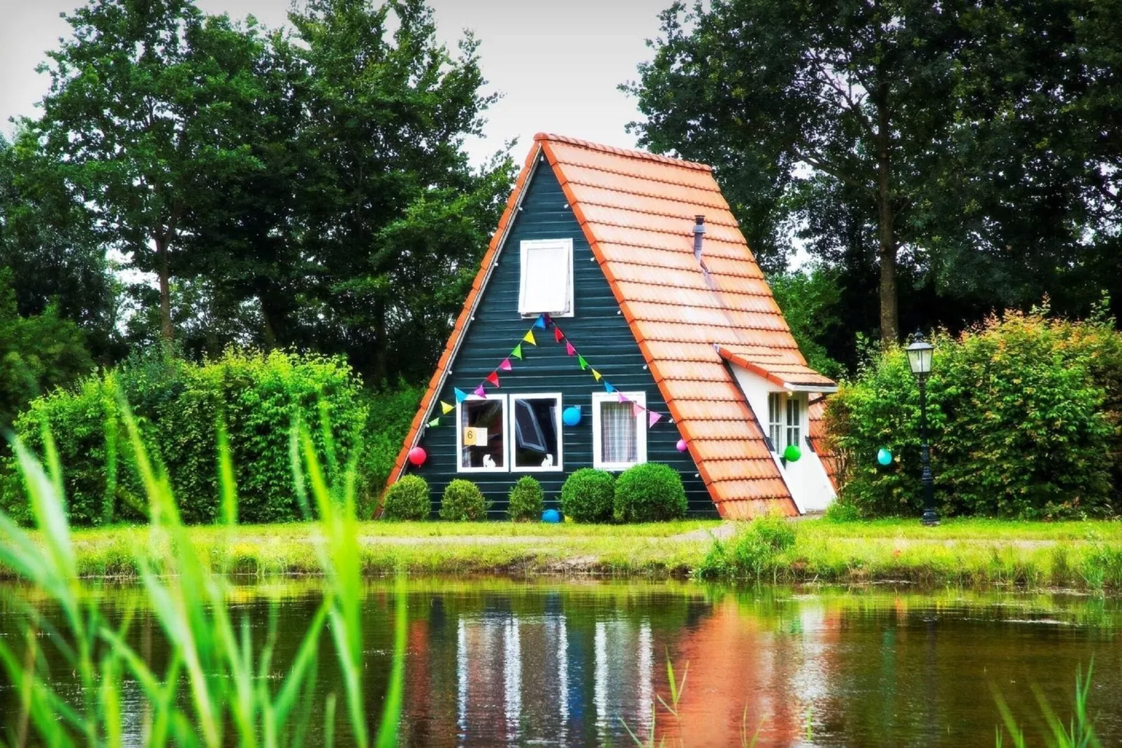 Vakantiepark Eigen Wijze 1-Exterior summer