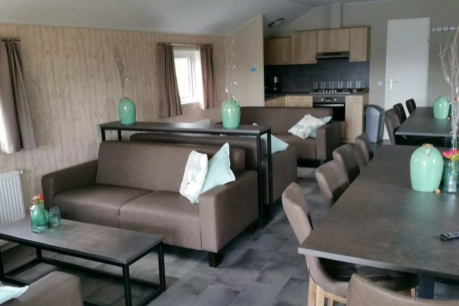 Vakantiepark Eigen Wijze 8-Dining room