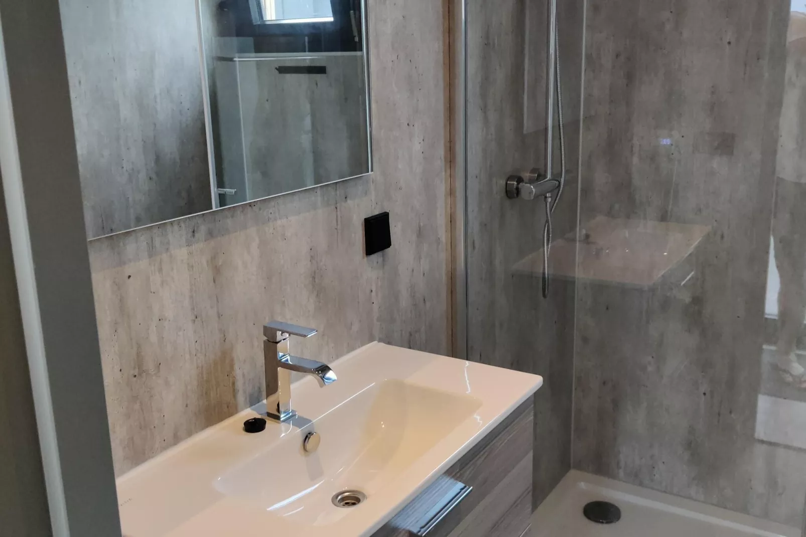Vakantiepark Eigen Wijze 11-Bathroom