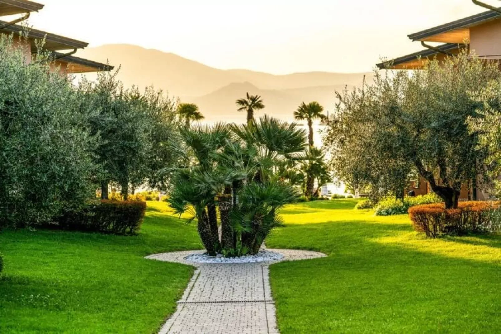 Residence Onda Blu Manerba - Trilo Sup --Gardens summer