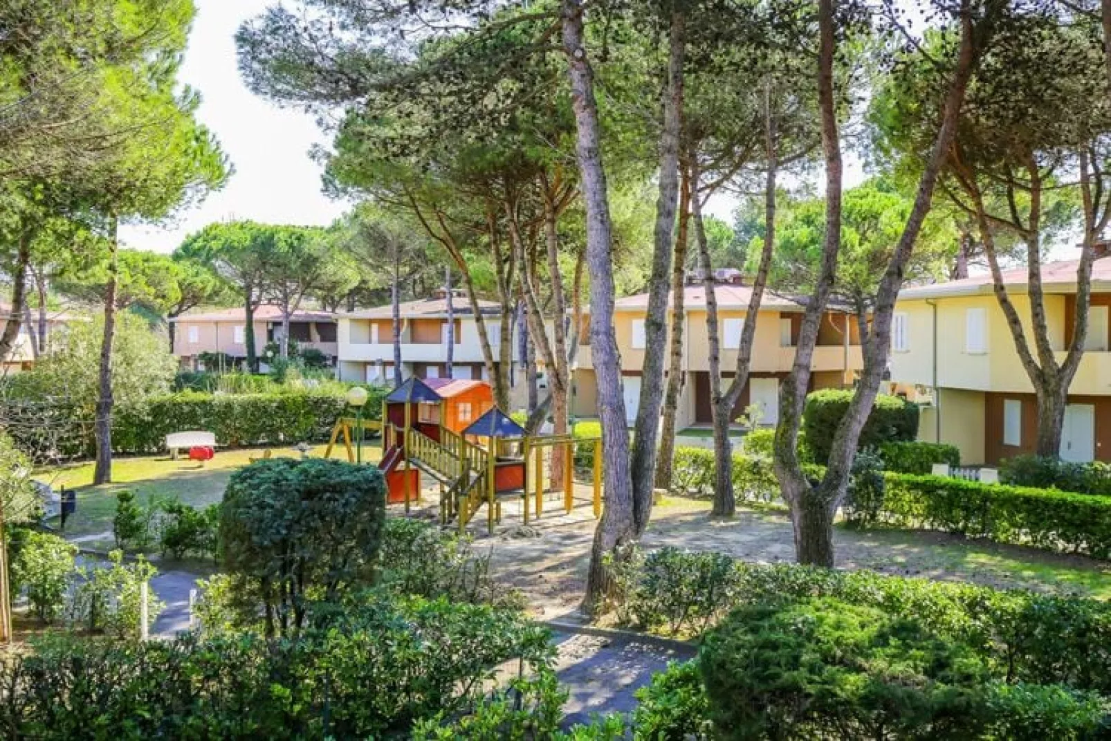 Holiday resort Villaggio Tivoli Bibione Spiaggia-Typ 2/37qm / 2-Zimmer-App auf 1 Etage-Gärten Sommer