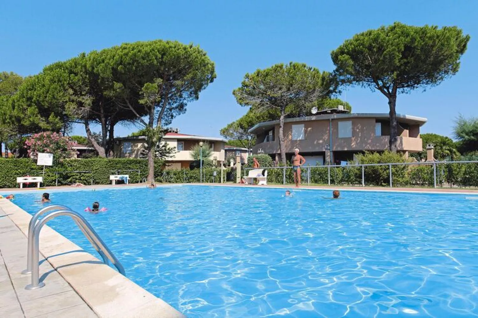 Holiday resort Villaggio Tivoli Bibione Spiaggia-Typ 2/37qm / 2-Zimmer-App auf 1 Etage-Schwimmbad