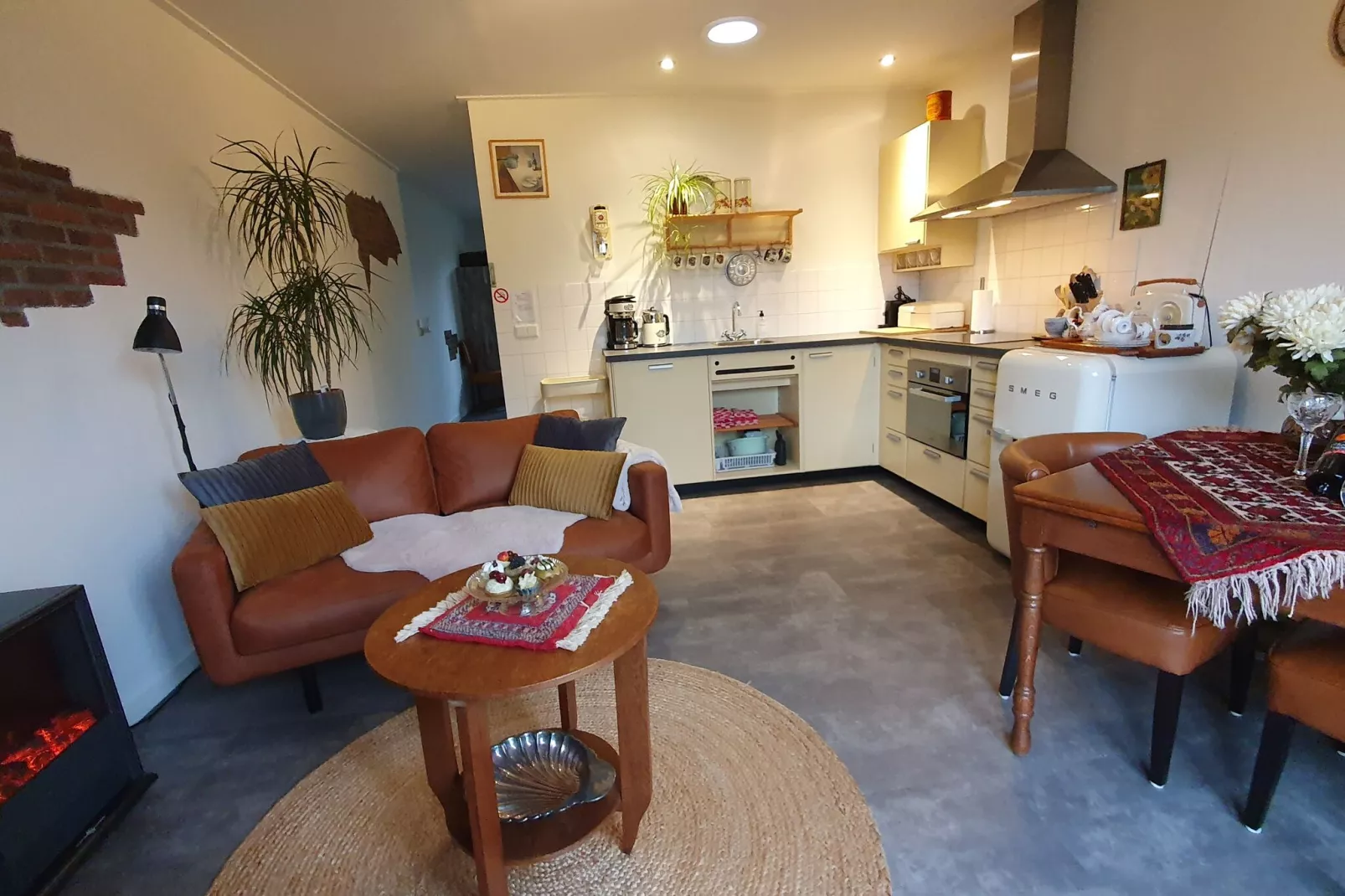 Sannie's Place-Salon
