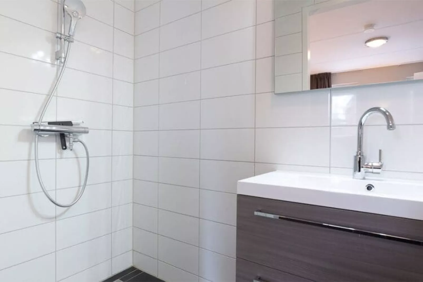 Zeeuwse Pracht Kindervilla-Bathroom