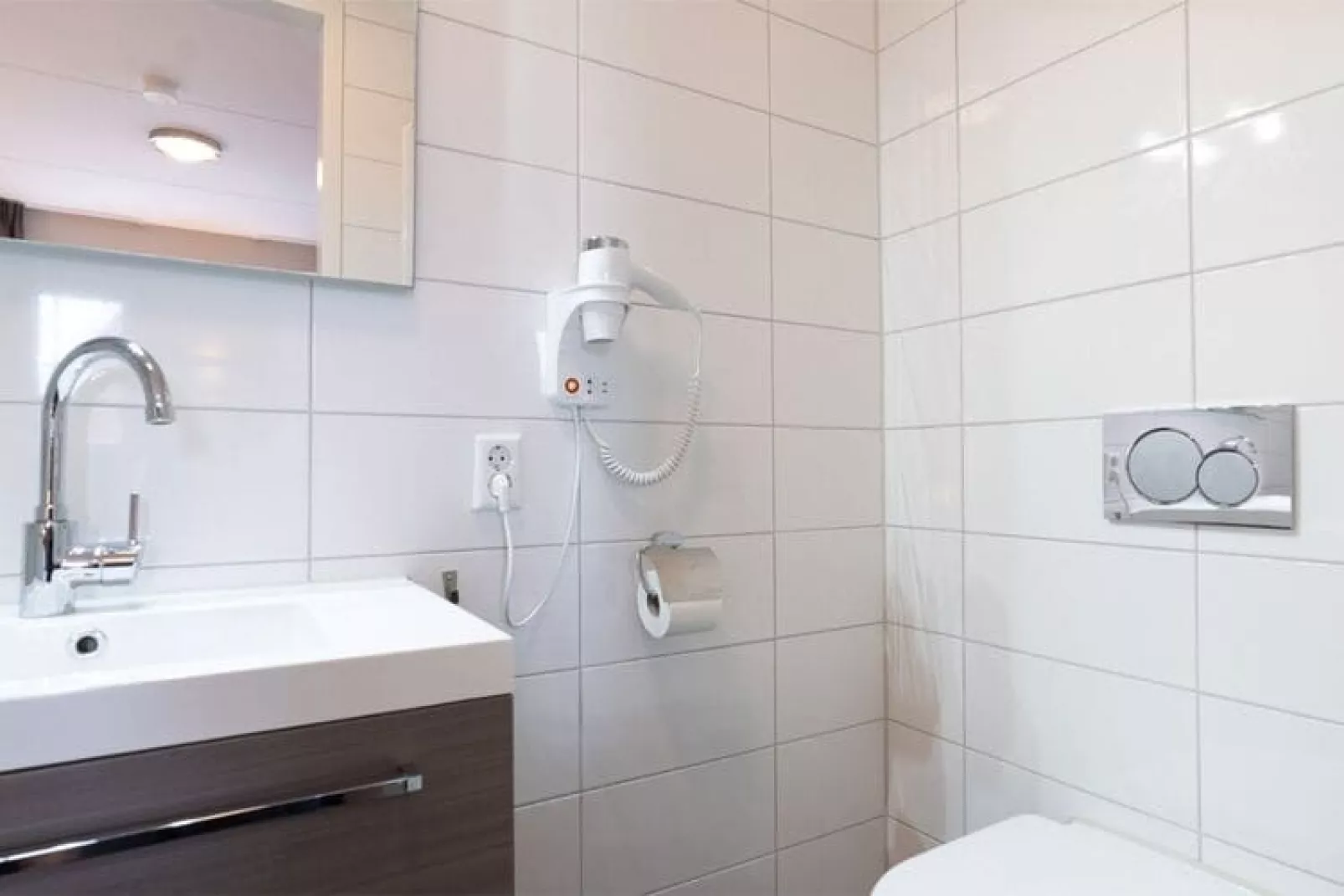 Zeeuwse Pracht Kindervilla-Bathroom