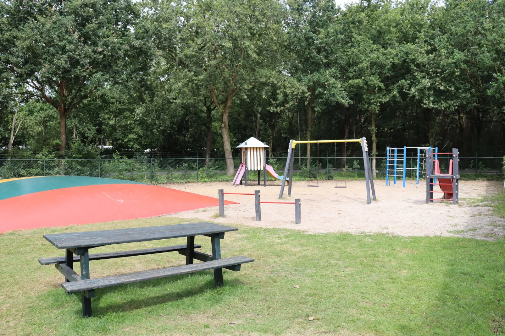 Recreatiepark Duinhoeve 4-Park facilities