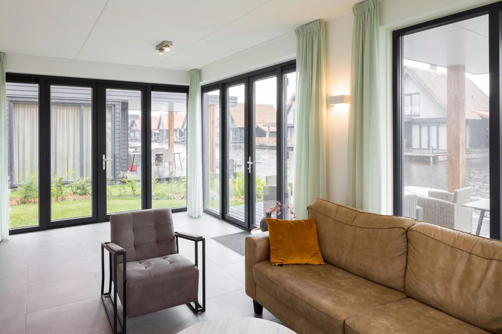 Waterstaete Ossenzijl 3-Living room