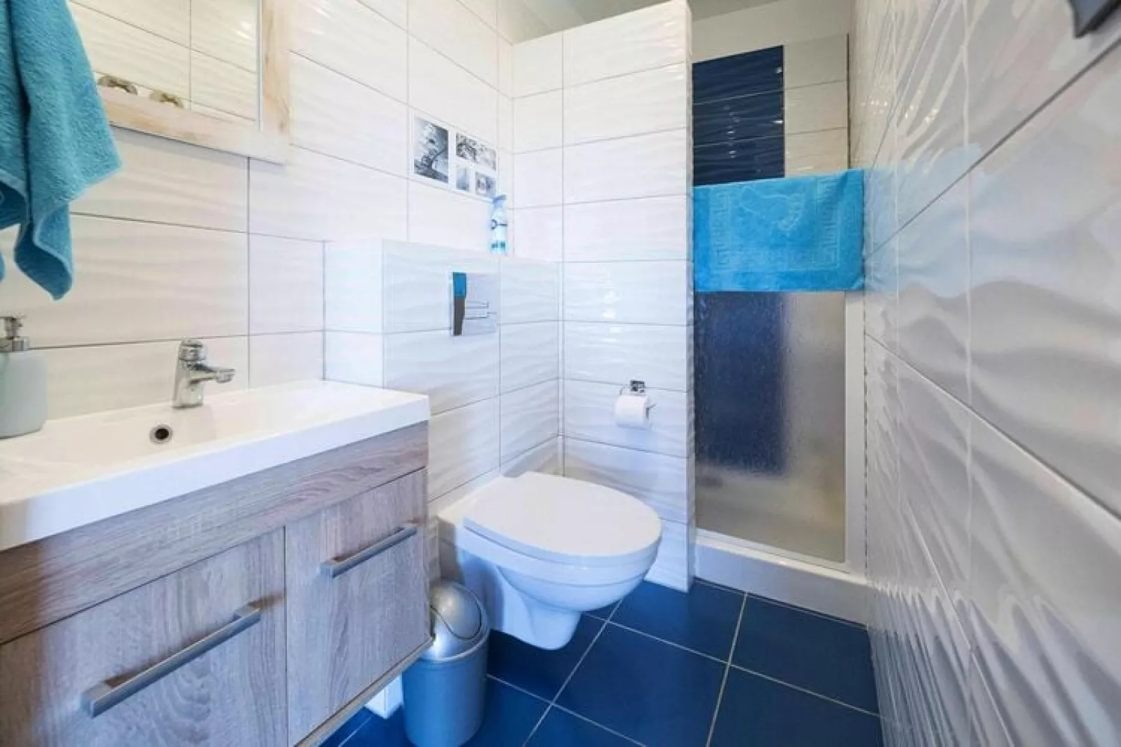 Semi-detached house, Niechorze-72 qm, 6 Pers.-Bathroom