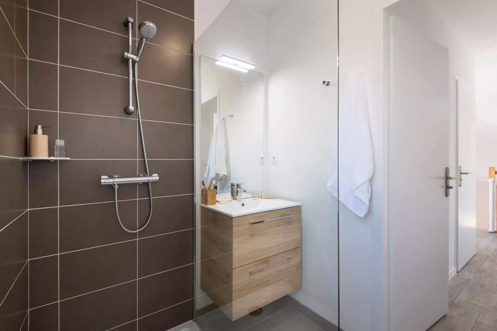 Residence Les Villas d'Olonne Les Sables d'Olonne   Maison 6 Standard 3 chambes - duplex - piscine individuelle-Bathroom
