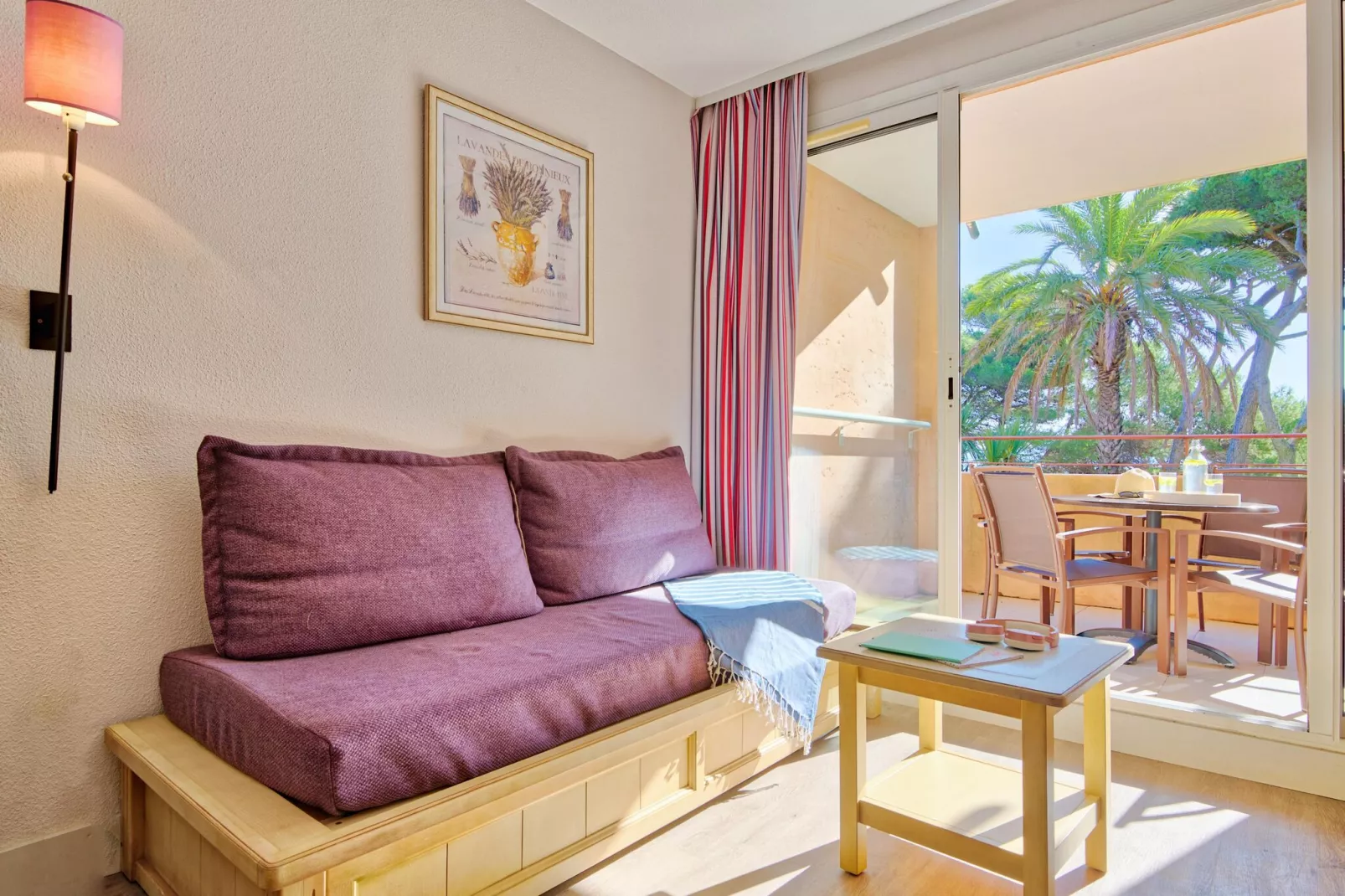 Residence La Pinède, Hyères-A5 Standard - Apt. 5 p. - 1 bedroom-Living room