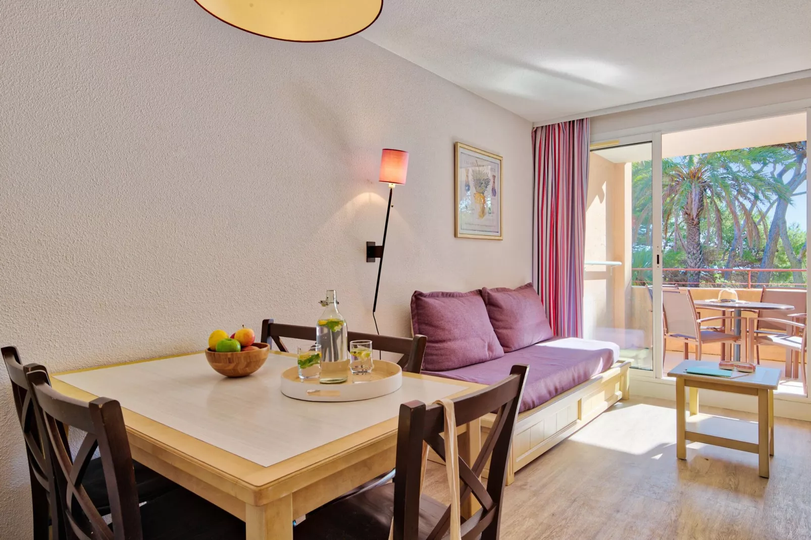 Residence La Pinède, Hyères-A5 Standard - Apt. 5 p. - 1 bedroom-Living room