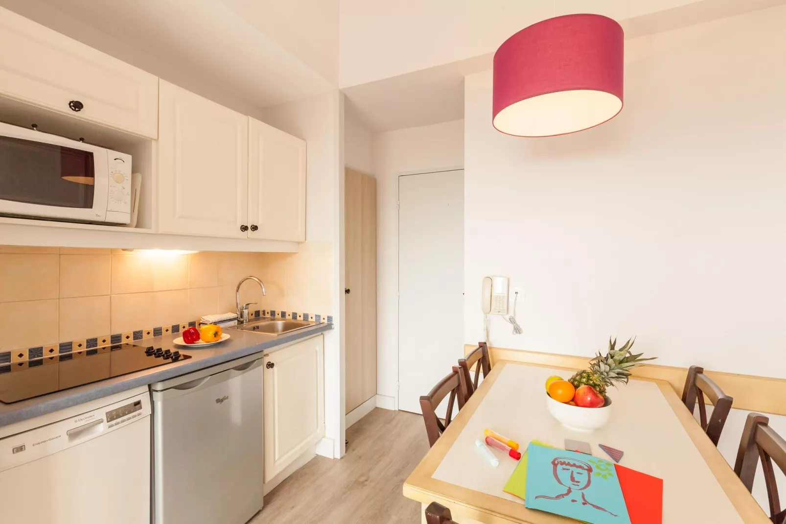 Residence La Pinède, Hyères-A5 Standard - Apt. 5 p. - 1 bedroom-Kitchen