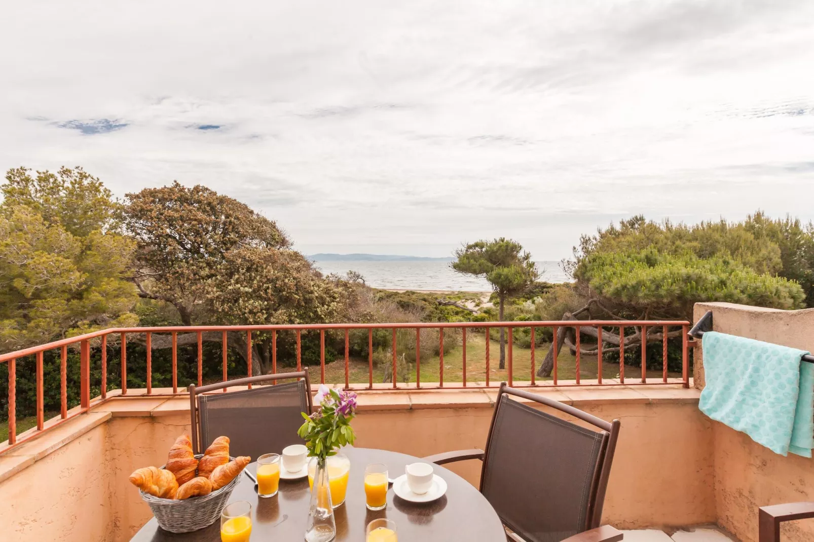 Residence La Pinède, Hyères-A5 Standard - Apt. 5 p. - 1 bedroom-Terrace balcony