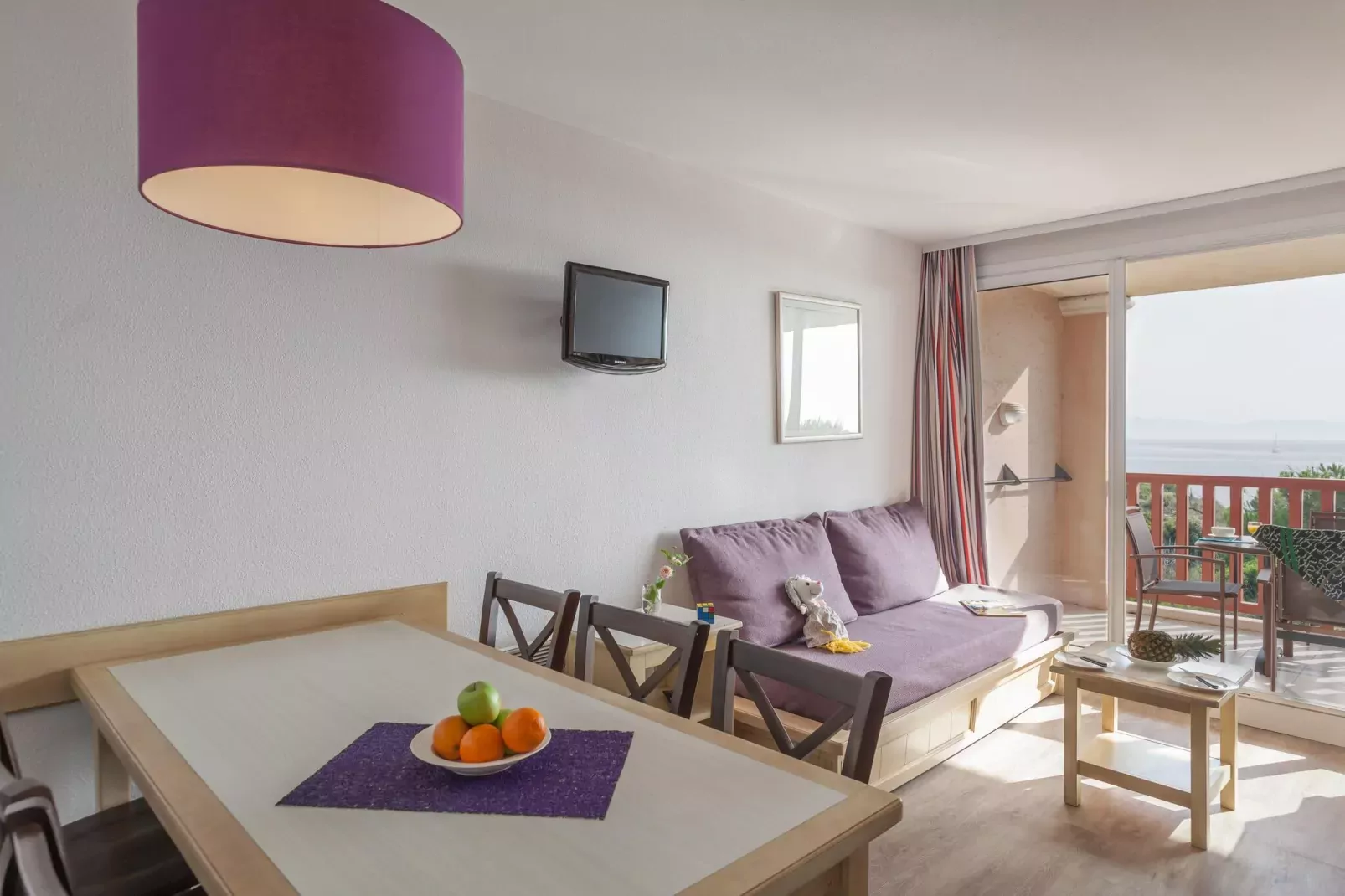 Residence La Pinède, Hyères-A7 Standard - Apt. 7 p. - 1 bedroom + 1 sleeping alcove-Living room