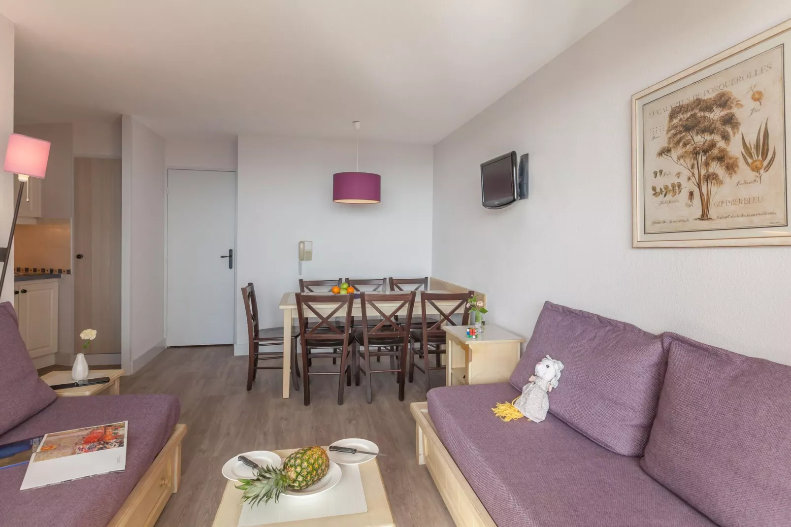Residence La Pinède, Hyères-A7 Standard - Apt. 7 p. - 1 bedroom + 1 sleeping alcove-Living room