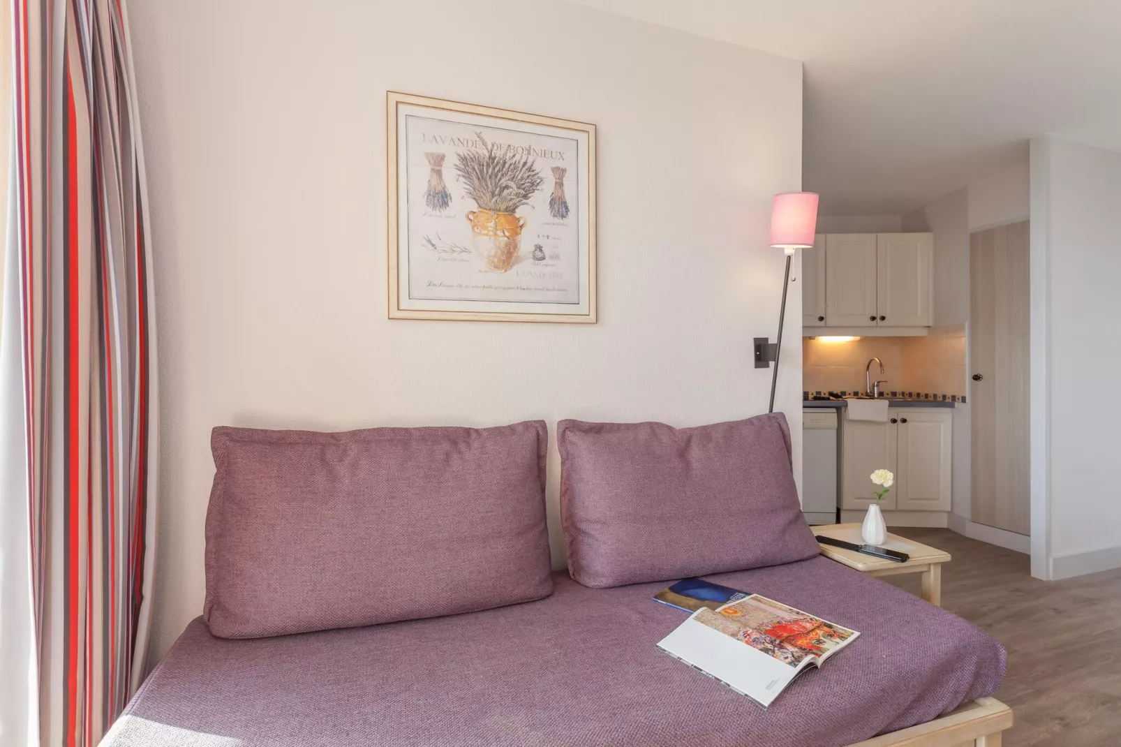 Residence La Pinède, Hyères-A7 Standard - Apt. 7 p. - 1 bedroom + 1 sleeping alcove-Living room