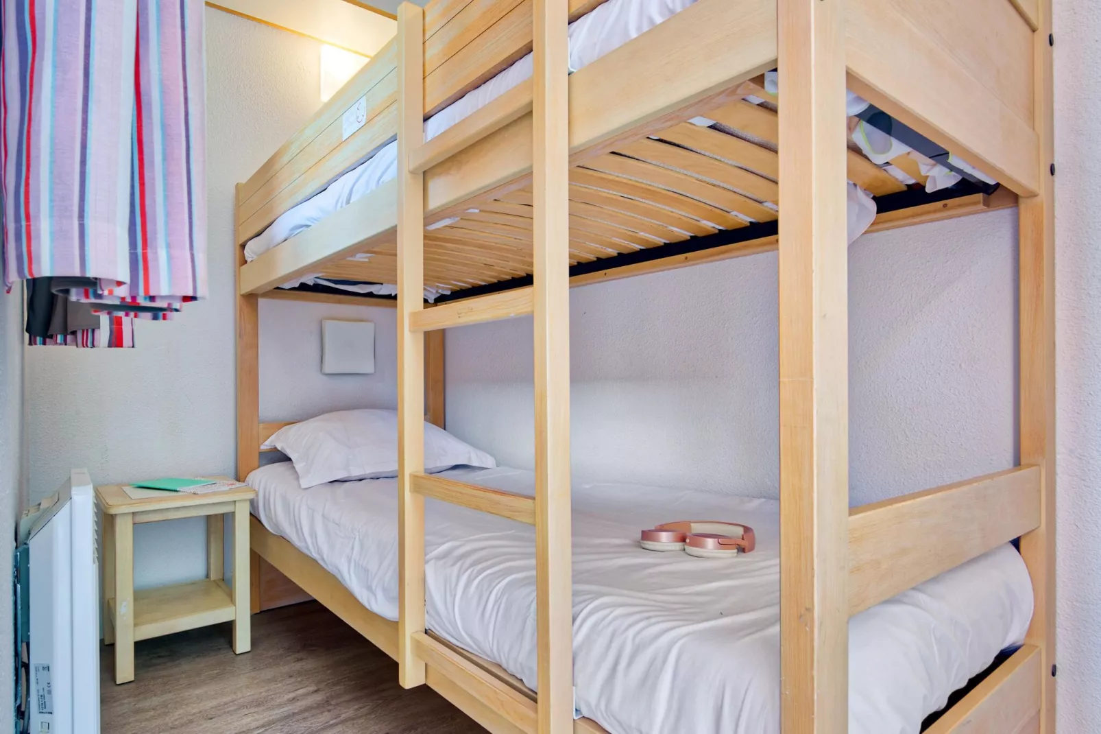 Residence La Pinède, Hyères-A7 Standard - Apt. 7 p. - 1 bedroom + 1 sleeping alcove-Bedroom