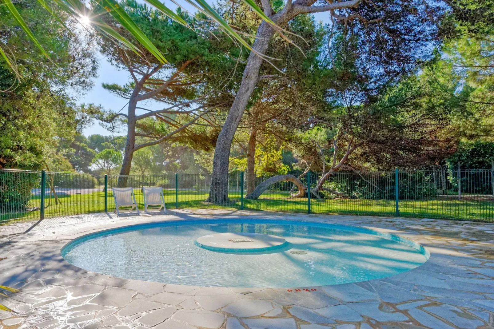 Residence La Pinède, Hyères-A7 Standard - Apt. 7 p. - 1 bedroom + 1 sleeping alcove-Pool