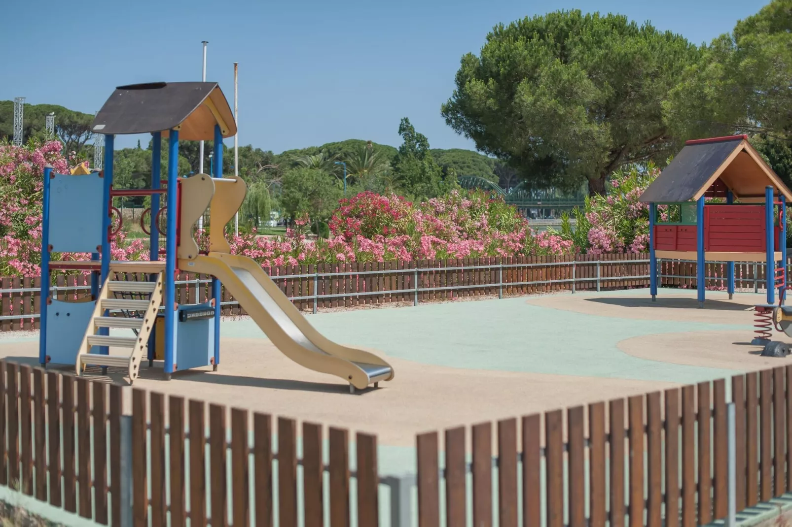 Residence Les Rives de Cannes Mandelieu Mandelieu-la-Napoule - 25 Standard - Apt 5 p - 1 bedroom-Parkeinrichtungen