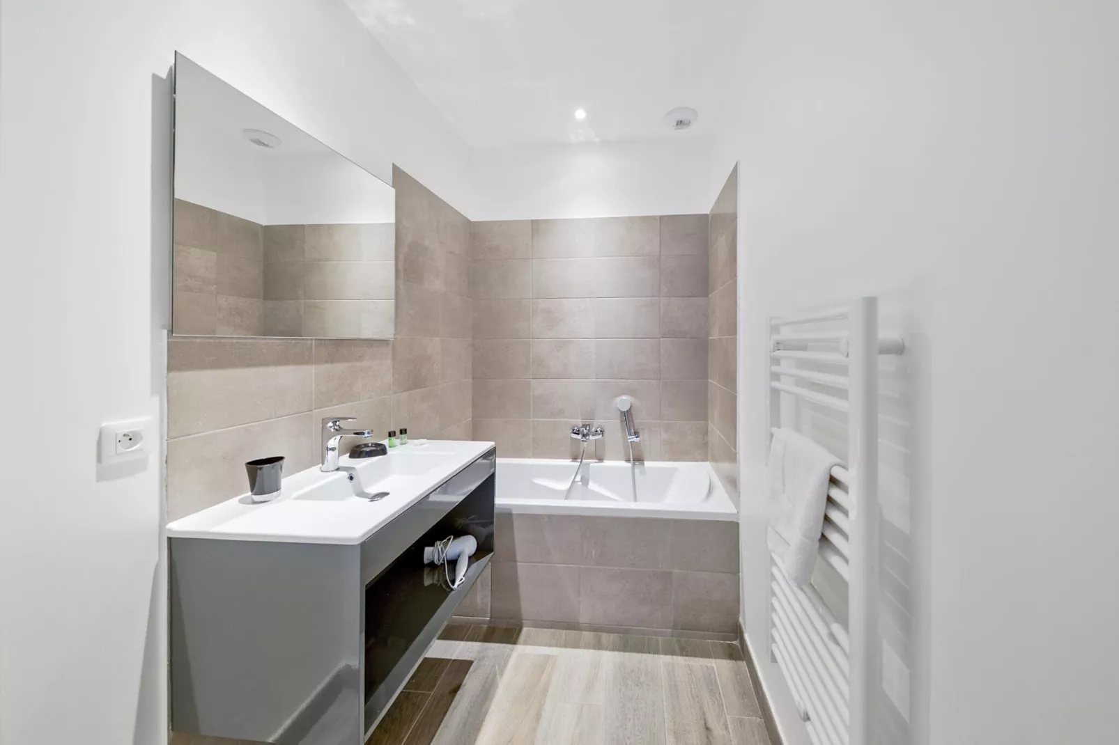 Residence Les Terrasses d'Arsella Porto Vecchio - M46 - House 3 bedrooms 6 pers private pool-Bathroom