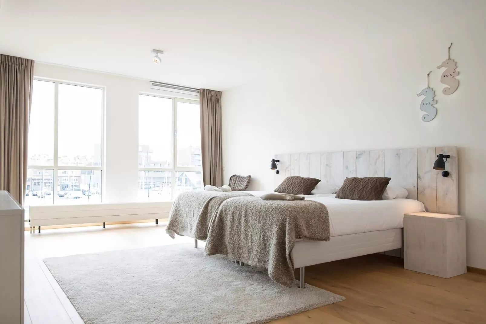 Scheveningen Harbour 22B-Bedroom