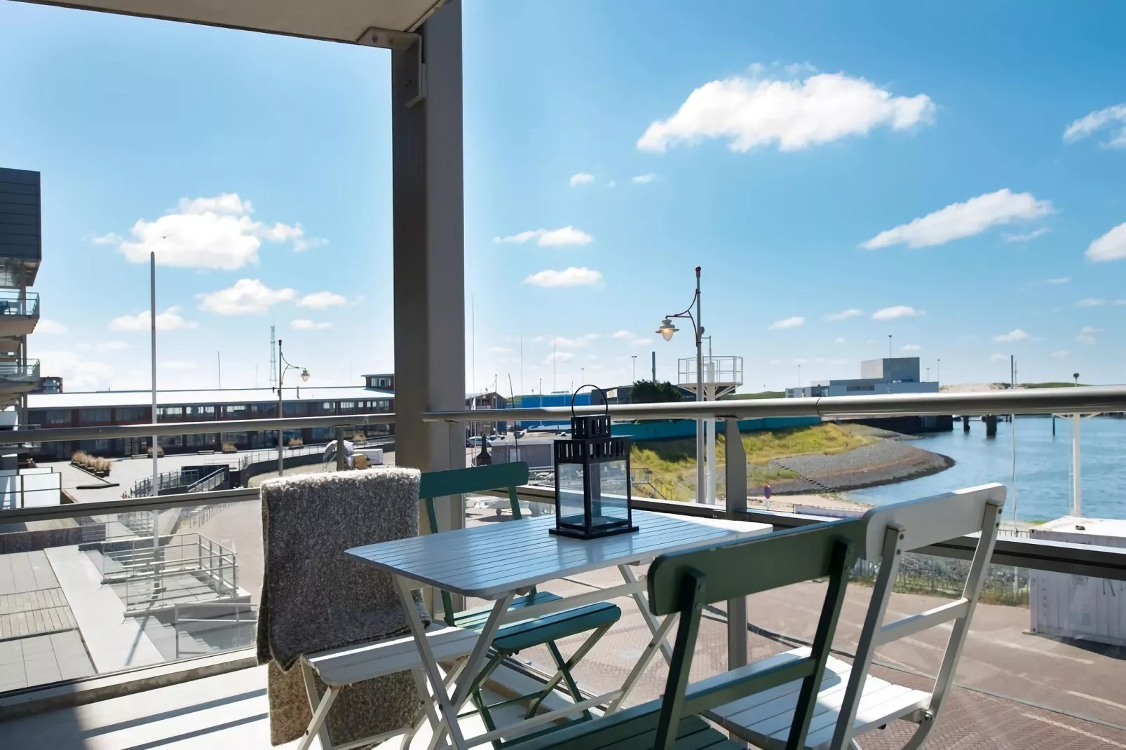 Scheveningen Harbour 36-Terrace balcony