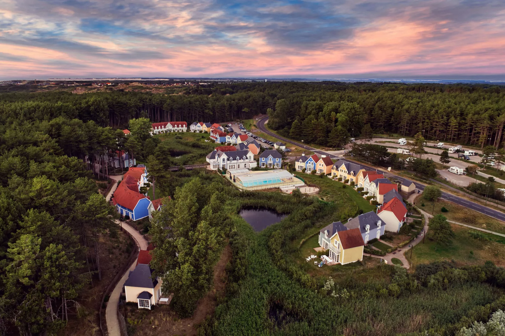 Holiday village Belle Dune Fort-Mahon-Plage - M6P Superior House 6 p - 2 bedrooms-Außenbereich Sommer