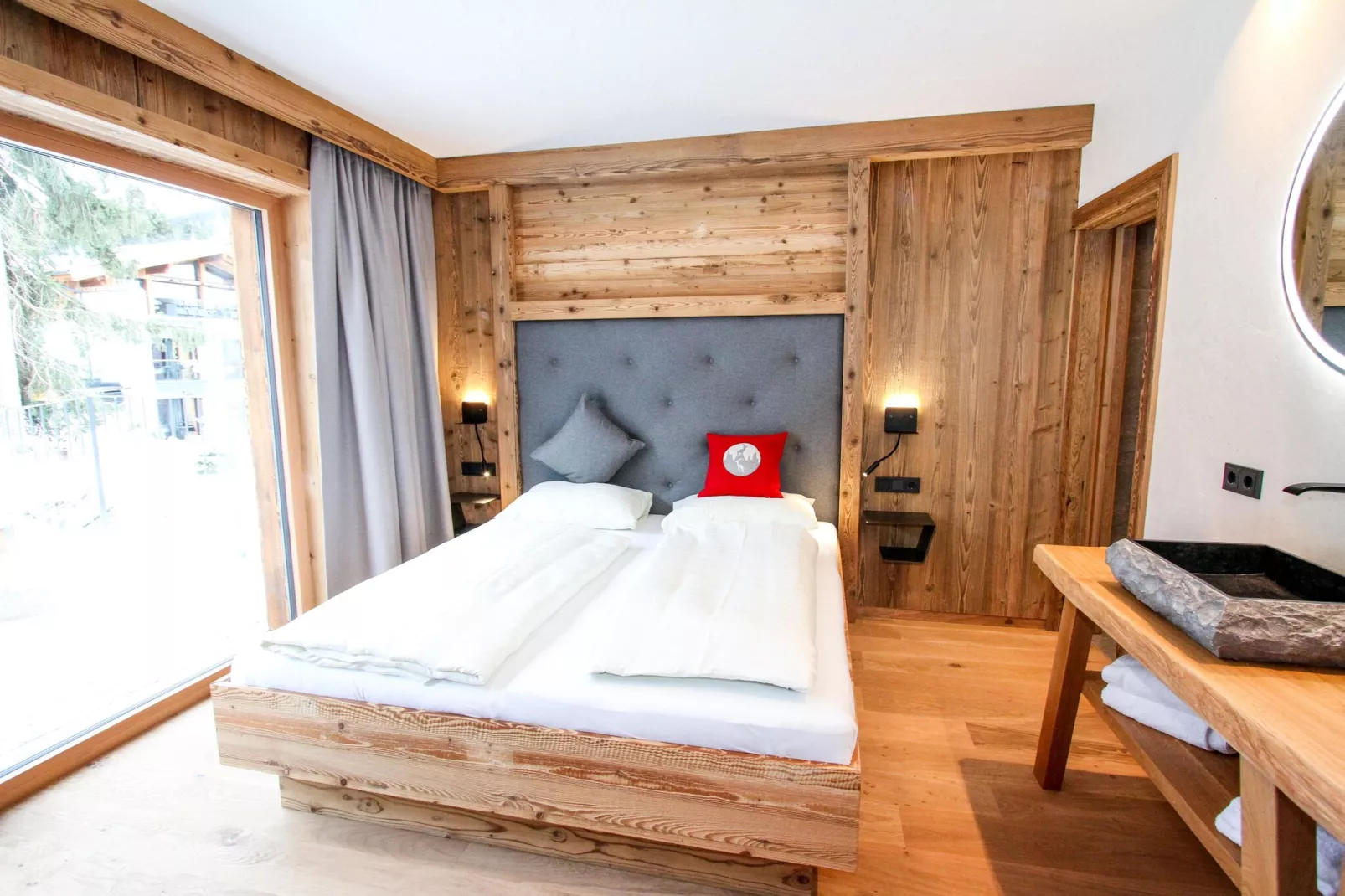 Pinzgauer Almhütte-Bedroom