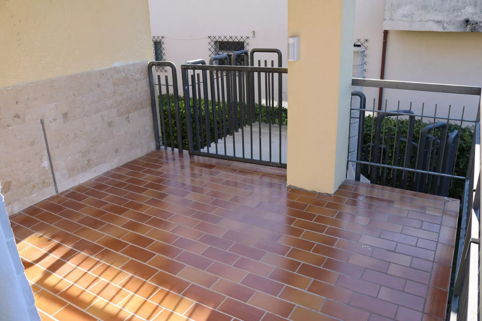 Madonnina Dodici-Terrace balcony