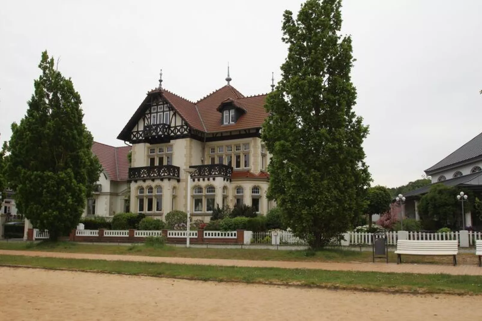 Ferienwohnung Am Strand-Exterior summer