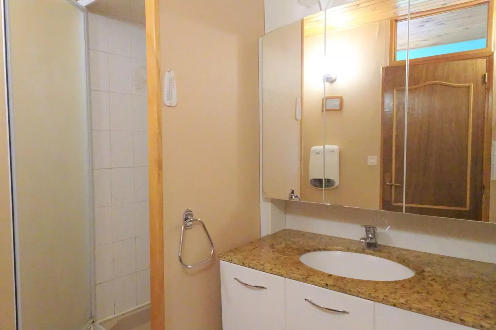 Ferienhaus Ploumilliau-Bathroom