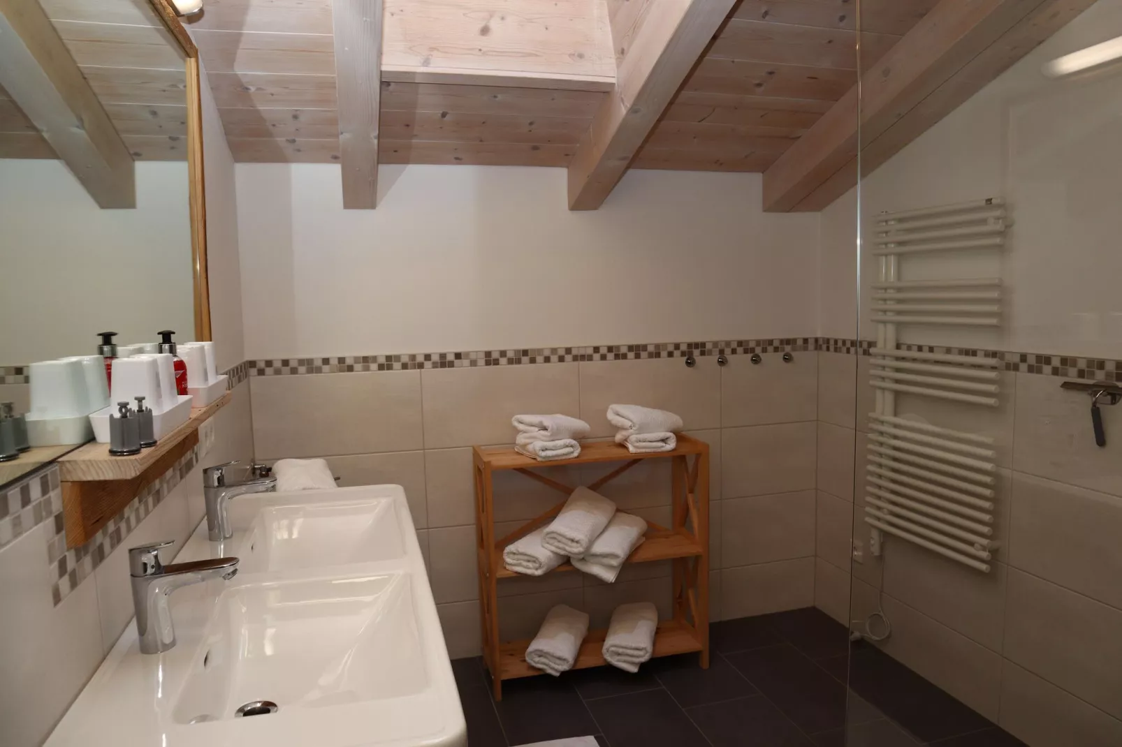Apartment Rohregger-Bathroom