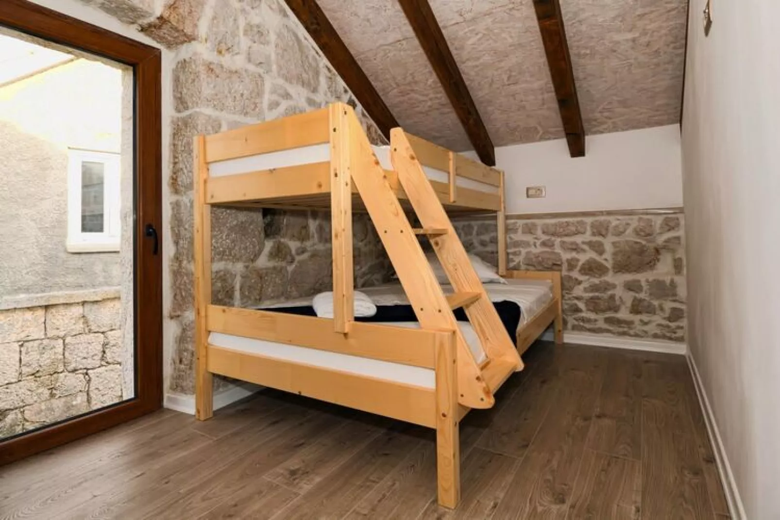 Holiday home in Župa Srednja near Makarska - Villa Mons-Schlafzimmer