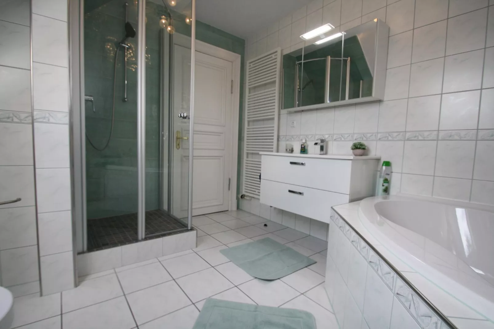 Ferienwohnung Am Strand-Bathroom