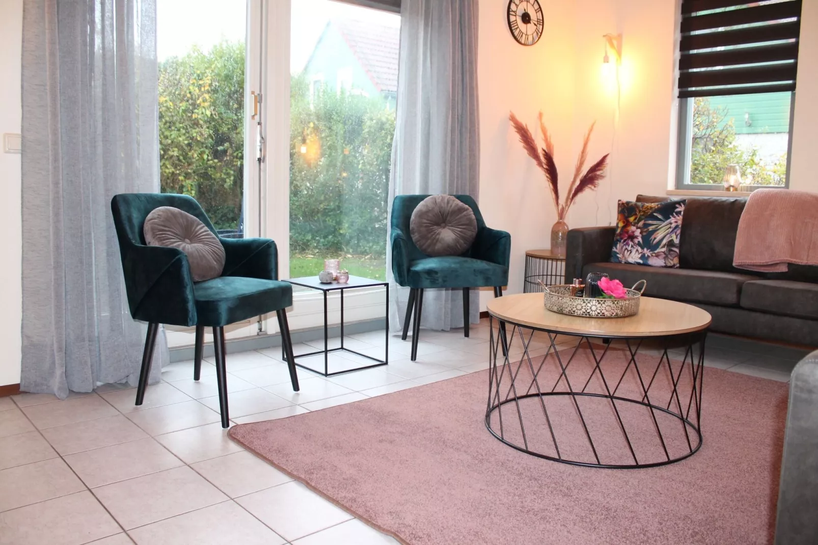 Villapark De Oesterbaai 111-Wohnzimmer