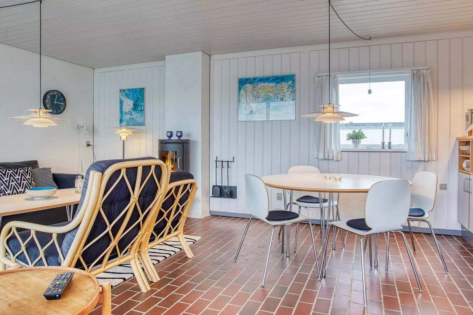 Secluded Beach Retreat in Rodhus-By Traum-Indoor