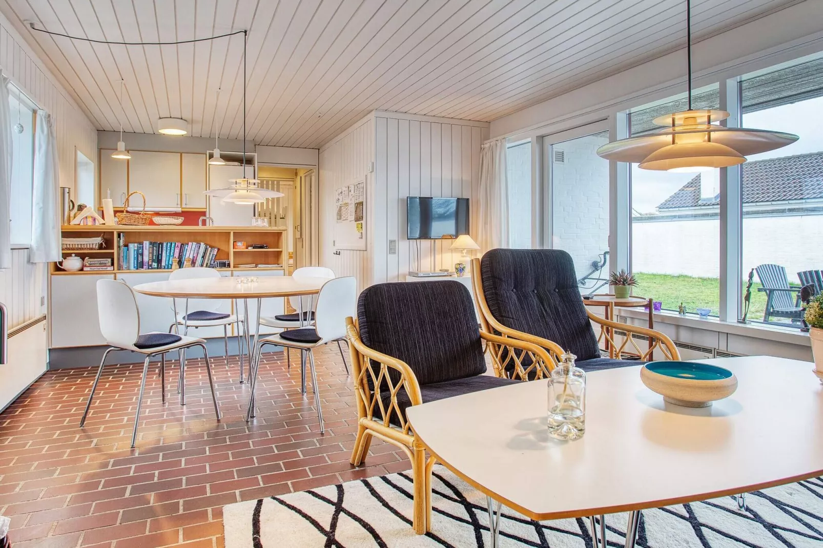 Secluded Beach Retreat in Rodhus-By Traum-Indoor