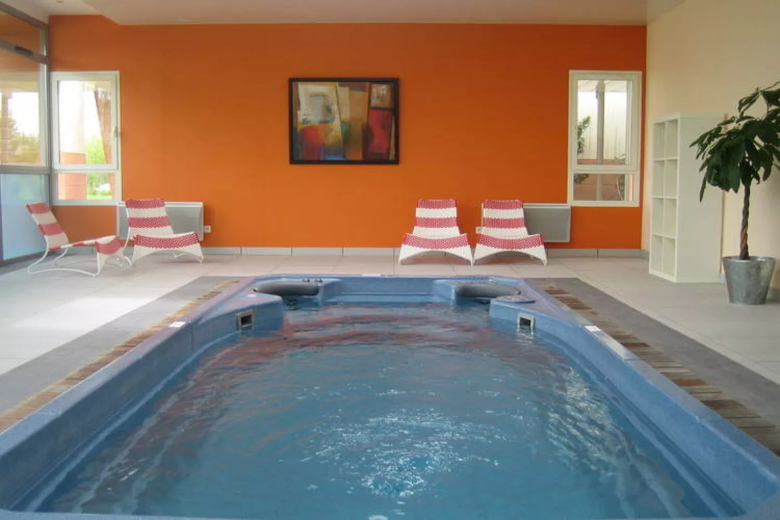 Port Lalande 2-Pool