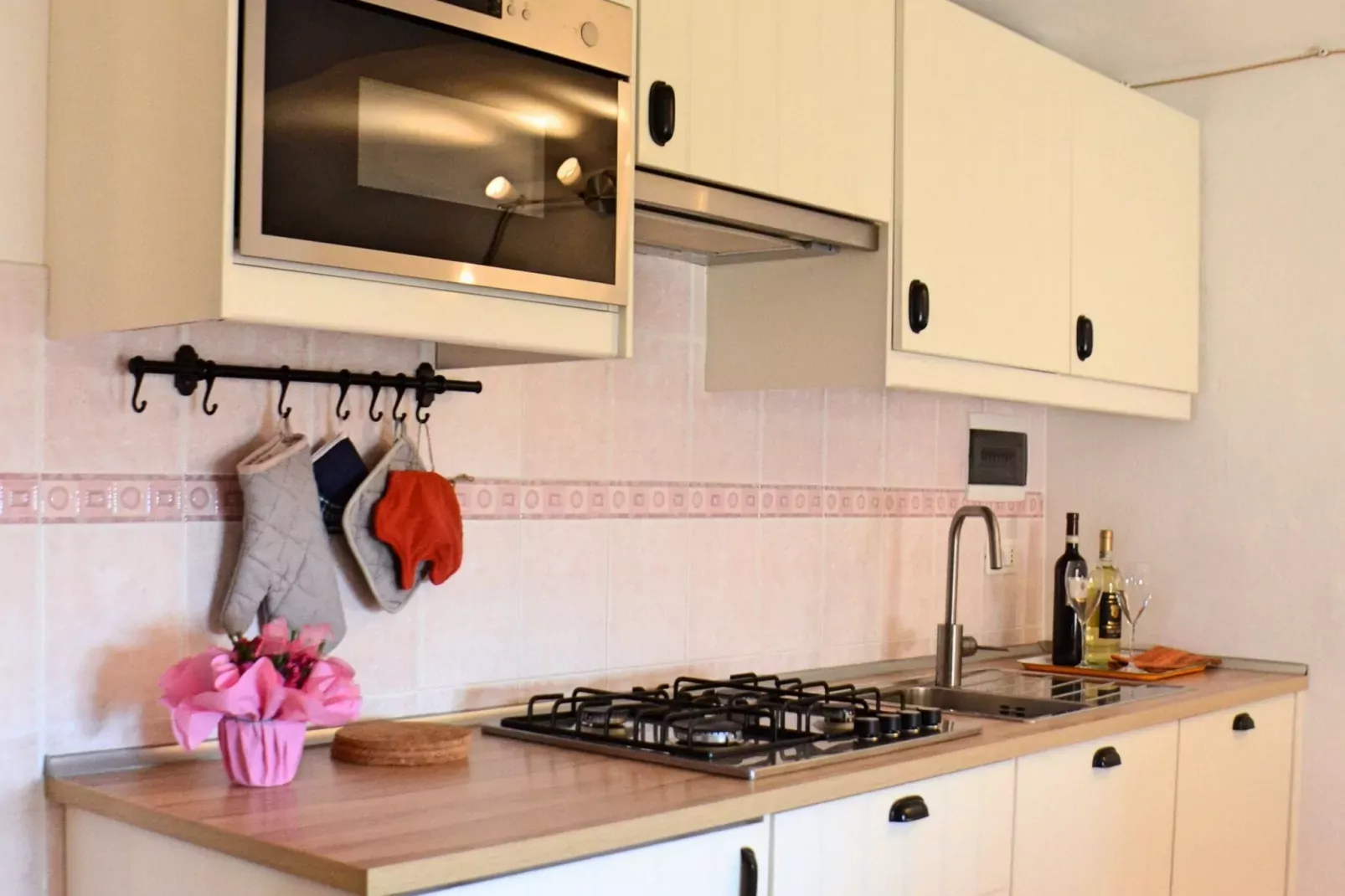 Villa il Brio x 9-Kitchen